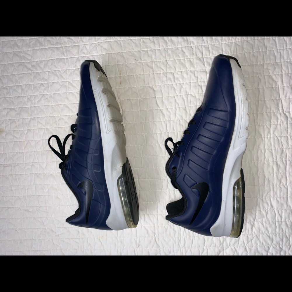 Nike 844793-400 Nike Air Max invigor Sl